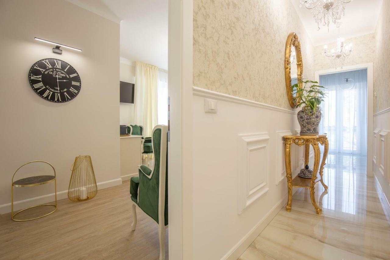 Crys: Apartments, Holiday, Business, Verde Verona Eksteriør bilde