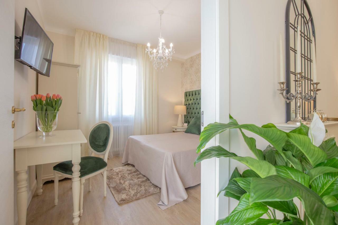 Crys: Apartments, Holiday, Business, Verde Verona Eksteriør bilde