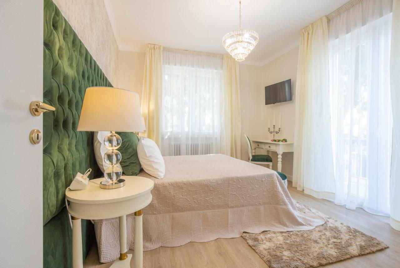 Crys: Apartments, Holiday, Business, Verde Verona Eksteriør bilde