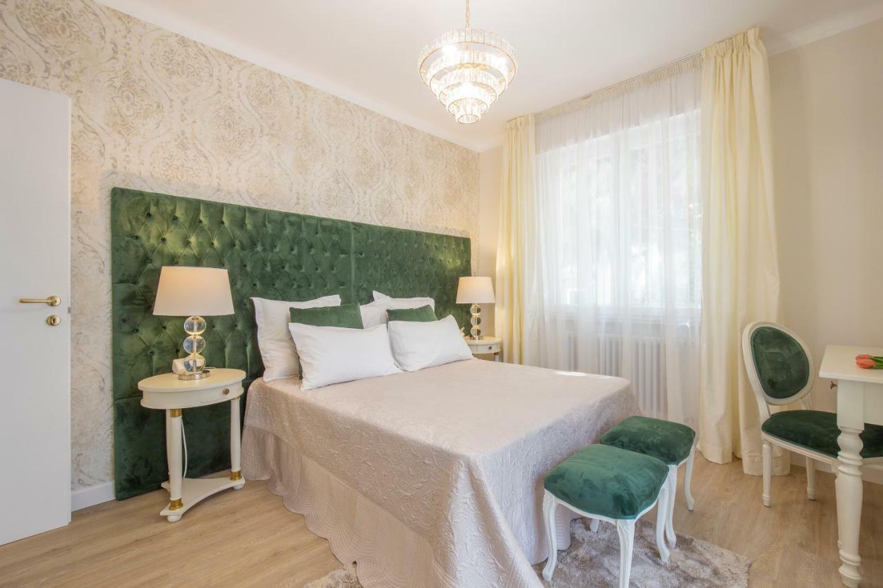 Crys: Apartments, Holiday, Business, Verde Verona Eksteriør bilde
